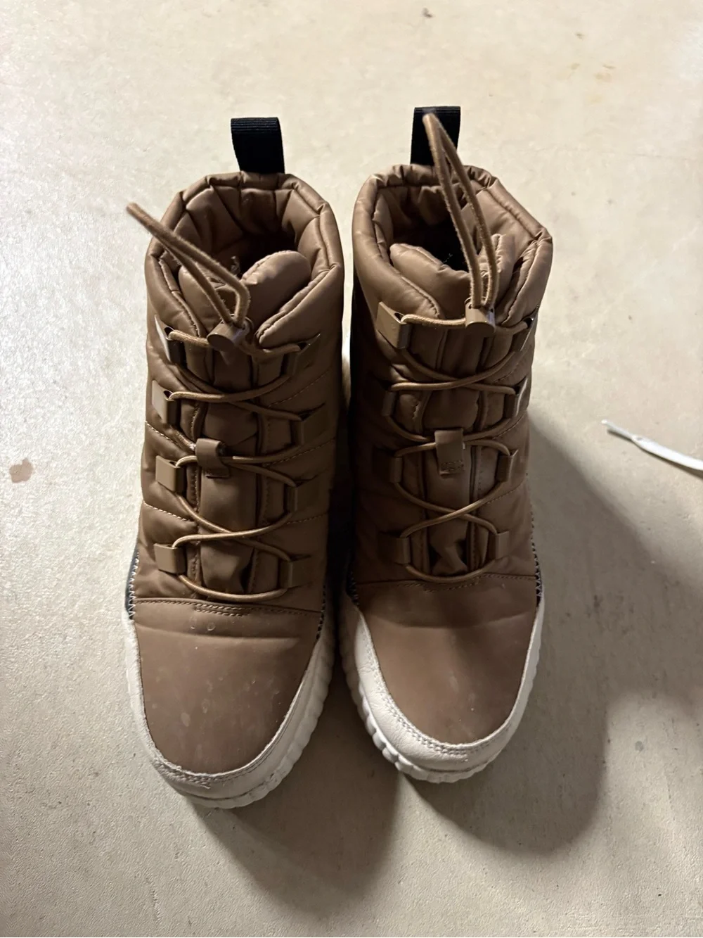 Falls Creek Women's Tan Puffer Winter Boots - Lightweight Quilted Design 7.5